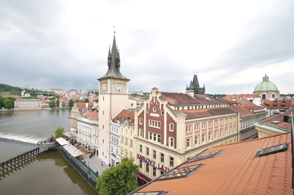 Charles Bridge Palace Prague Exterior photo